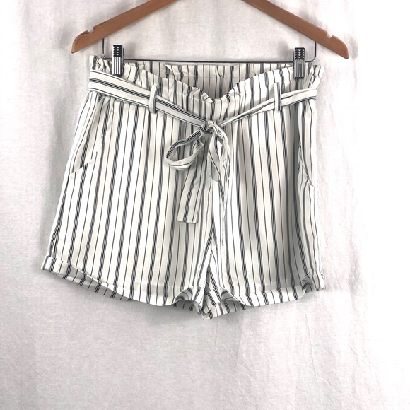 ⭐️ 5/$30- NWOT high waisted shorts